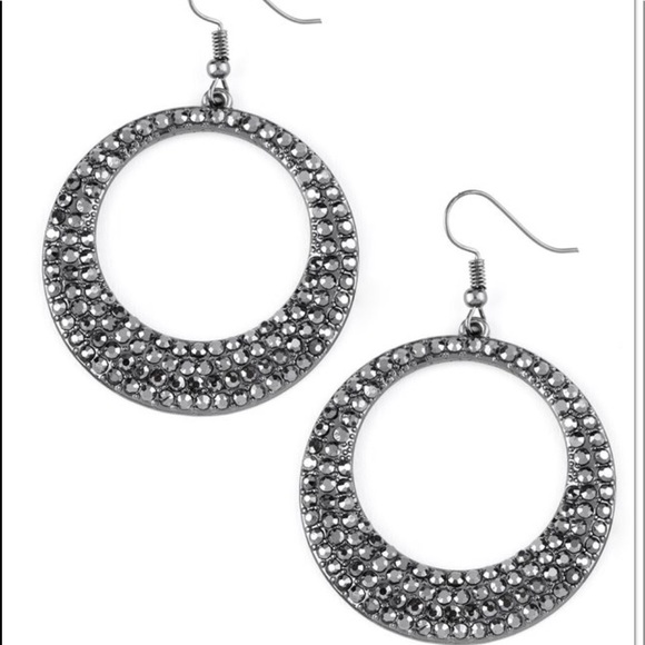 Very Victorius Black - Picture 2 of 2